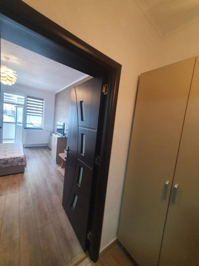 Apartament Shopping Cyti Cu 5 Râmnicu Vâlcea Zewnętrze zdjęcie